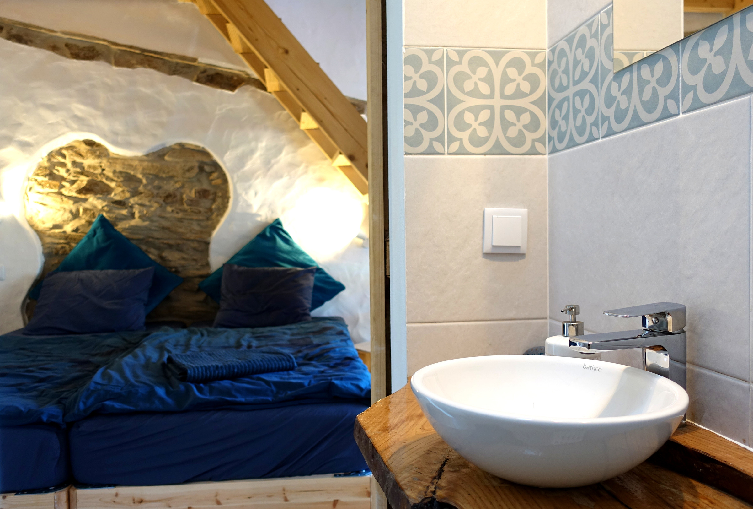 Eco dome for solo and couples retreats